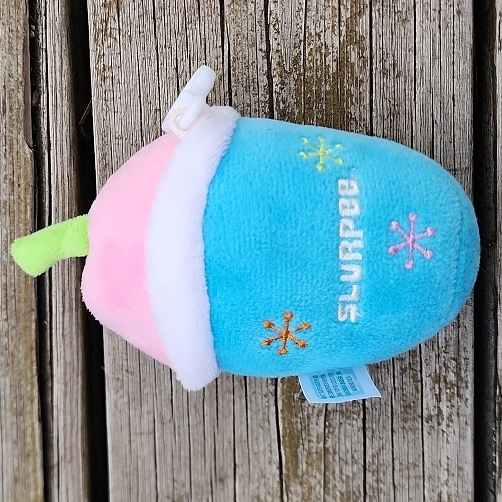 7-Eleven Slurpee Key Chain - Picture 5 of 9